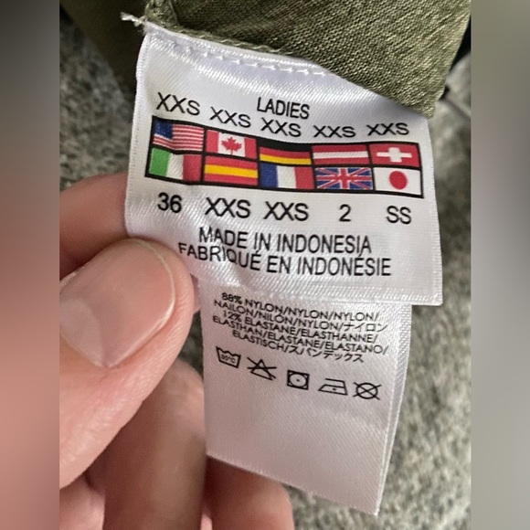 Spyder Women’s Ella Shorts in Camo Green Size XXS - Picture 8 of 9